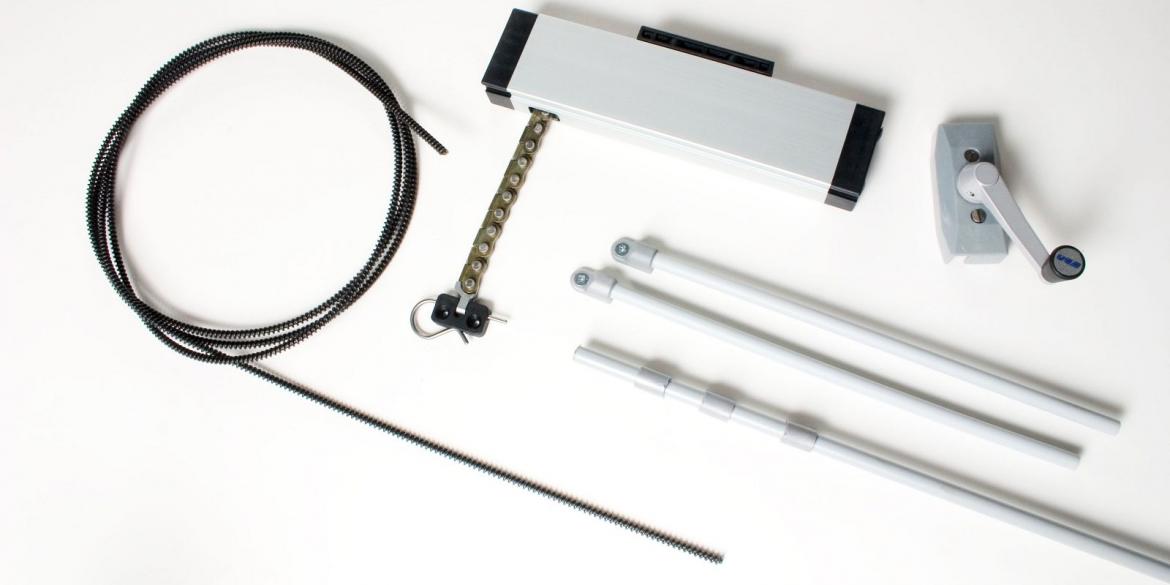 Kit for single top-hinged windows