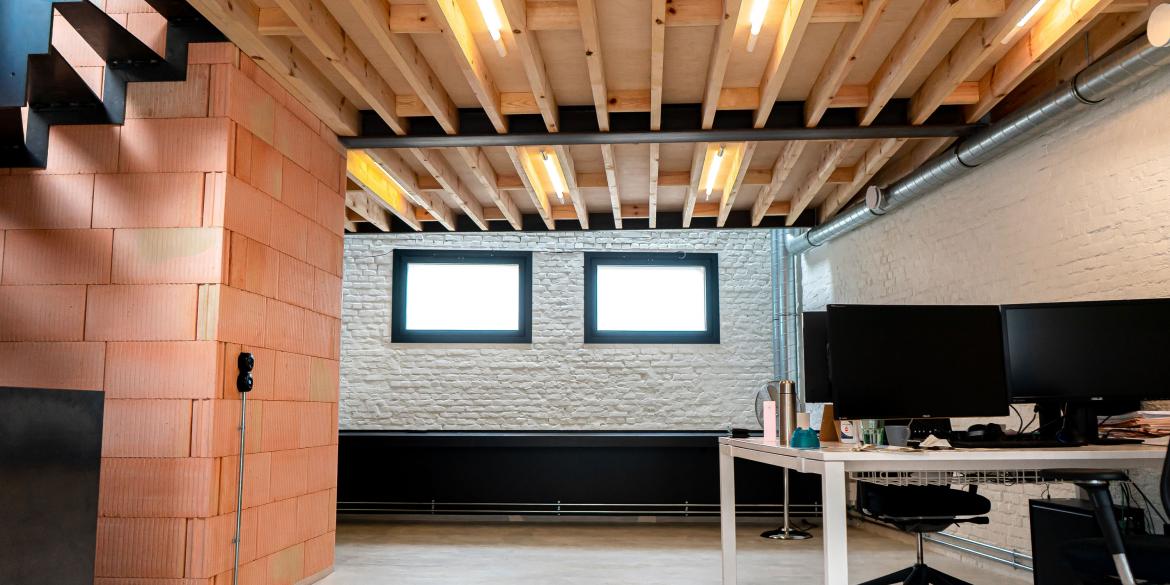 Amerflex NANO raamopener, NANO raamopener UCS, NANO Actuator ultraflex, elektrische raambediening amerflex, elektrische raambediening teleflex, NANO kettingopener, stille raamopener, raamopener 24V, NANO raambediening, elektrische oplossing raam, oplossing uitzetramen, oplossing valramen