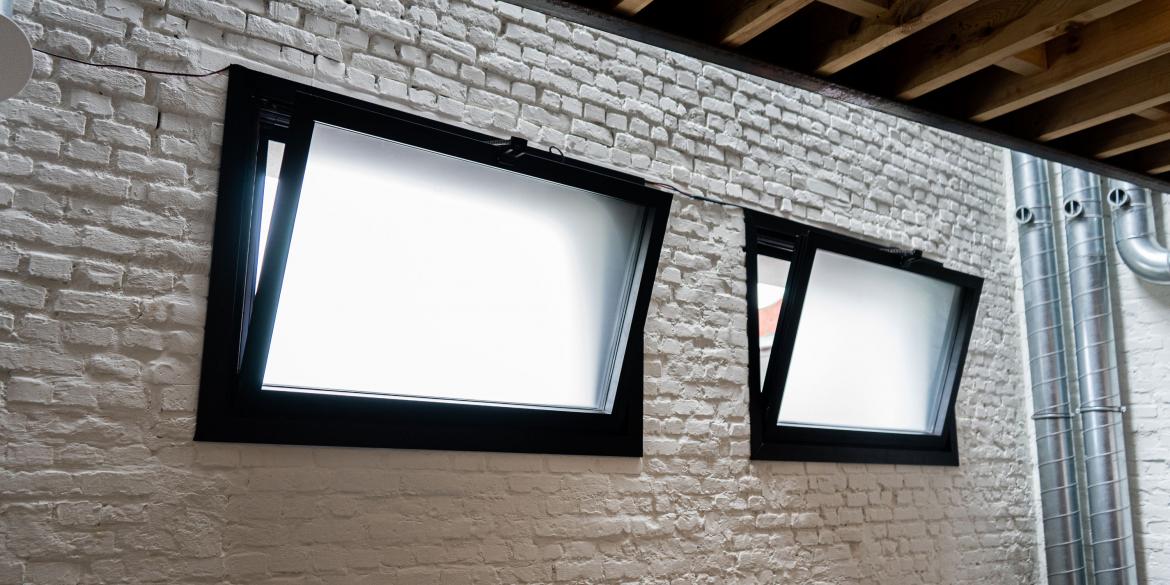 Amerflex NANO raamopener, NANO raamopener UCS, NANO Actuator ultraflex, elektrische raambediening amerflex, elektrische raambediening teleflex, NANO kettingopener, stille raamopener, raamopener 24V, NANO raambediening, elektrische oplossing raam, oplossing uitzetramen, oplossing valramen